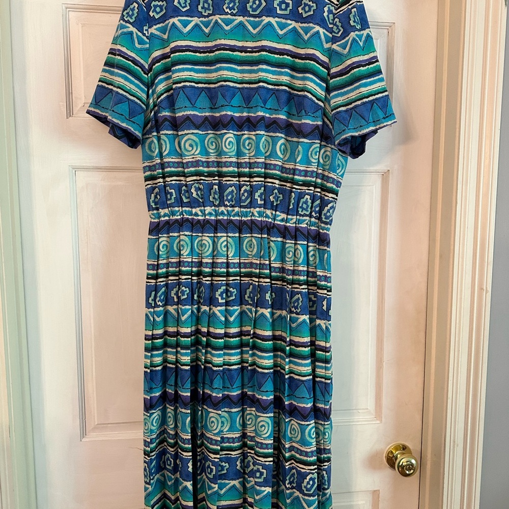 Blue & Teal Geometric Midi Dress — Short Sleeve